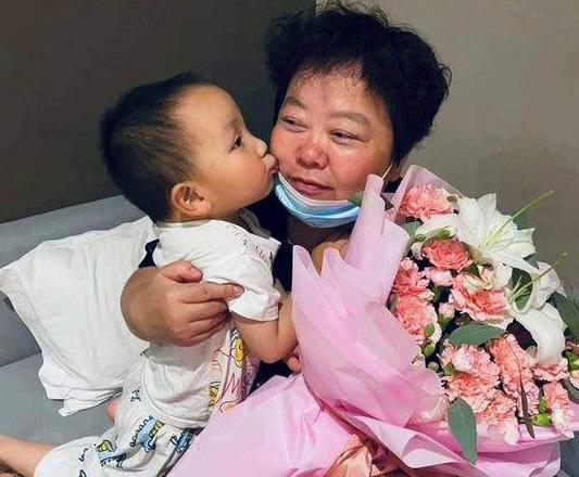 杜新枝|熊磊母亲发文满是恨意，疑跟杜新枝彻底闹翻，云昊至今仍没出院