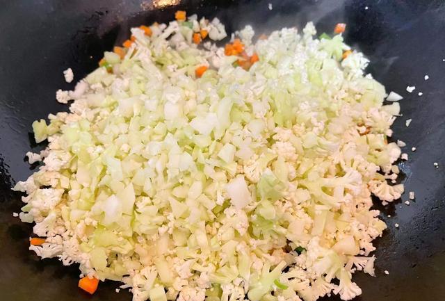 运动 无米、低脂、营养、美味,减肥期间也能吃饱的炒饭,一定不能错过