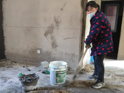 海子的社会趣闻录 64岁的张大爷请40岁保姆：我养你没问题，但我没义务养你全家