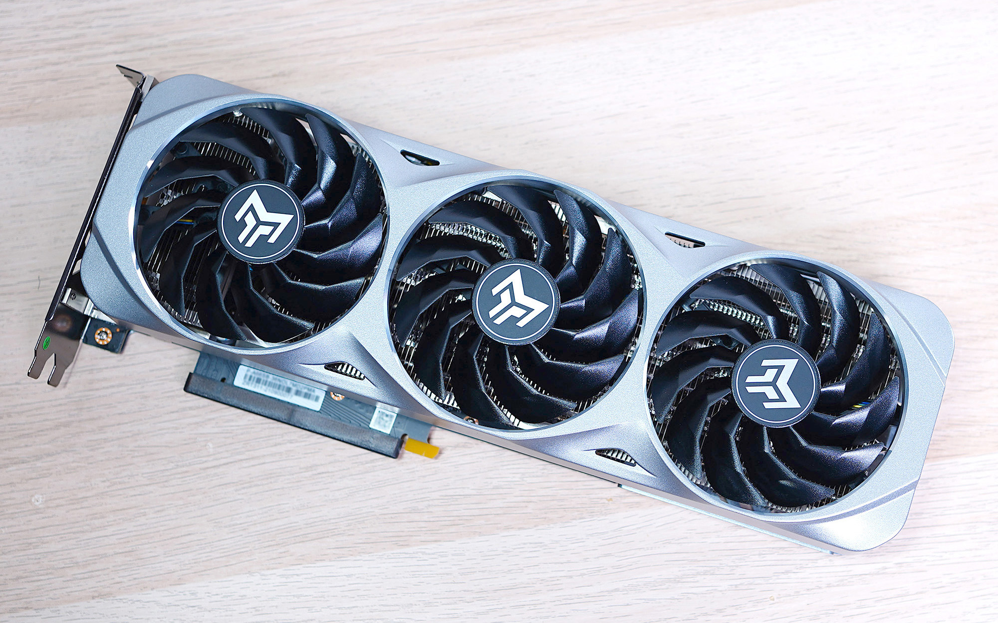 |坚守win10不升级,搭11代末班车,攒漂亮的ARGB主机