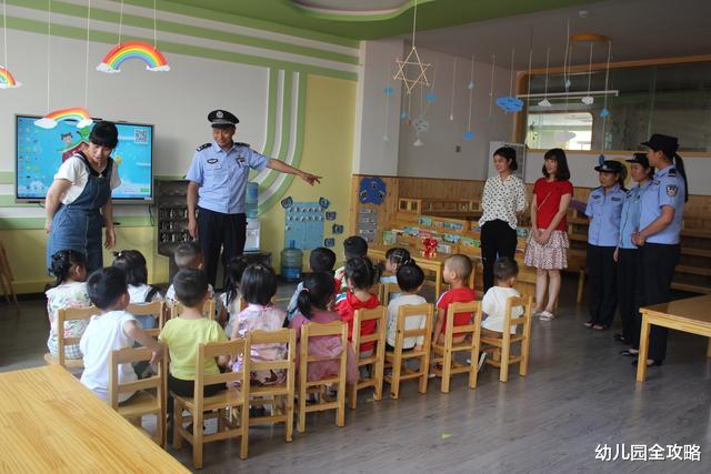 幼儿园全攻略|幼儿园最没用的防拐演练,“人贩子”次次得手,本身设计就不合理