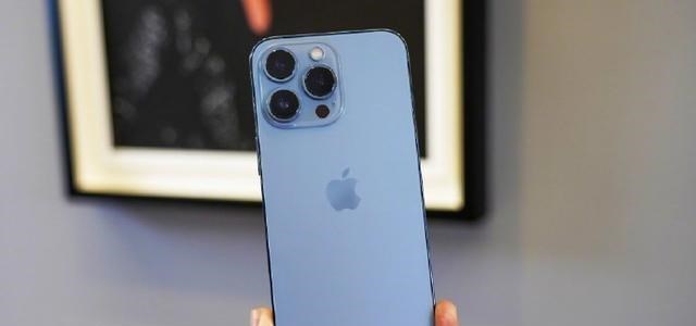 各抒己见 iPhone 13持续现货，销量却未进前三！国人“醒悟”了？