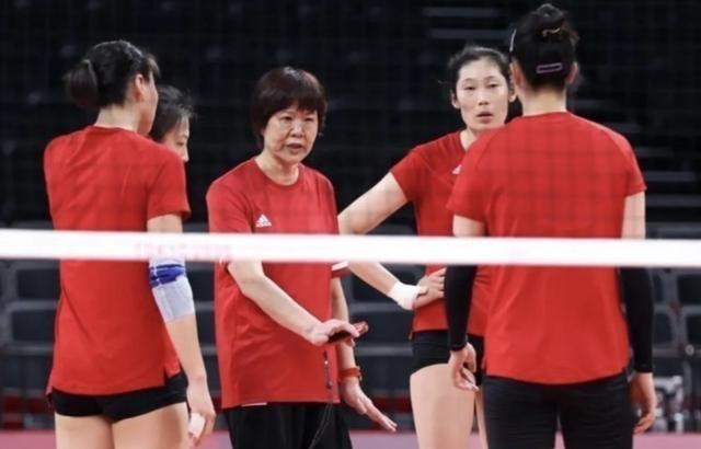 胡小小乖|女排奥运首日赛程：意大利迎战俄罗斯，中、土之战成焦点！