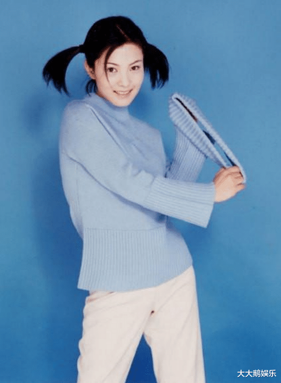 谢雨欣|可伶的雨欣：18岁生子，4登春晚，跟男友睡了4年却不知他真实姓名