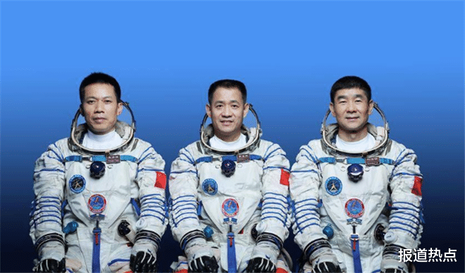 天鹅座|神舟十二号还挂在热搜上，十三号就已整装待发，这就是中国速度！