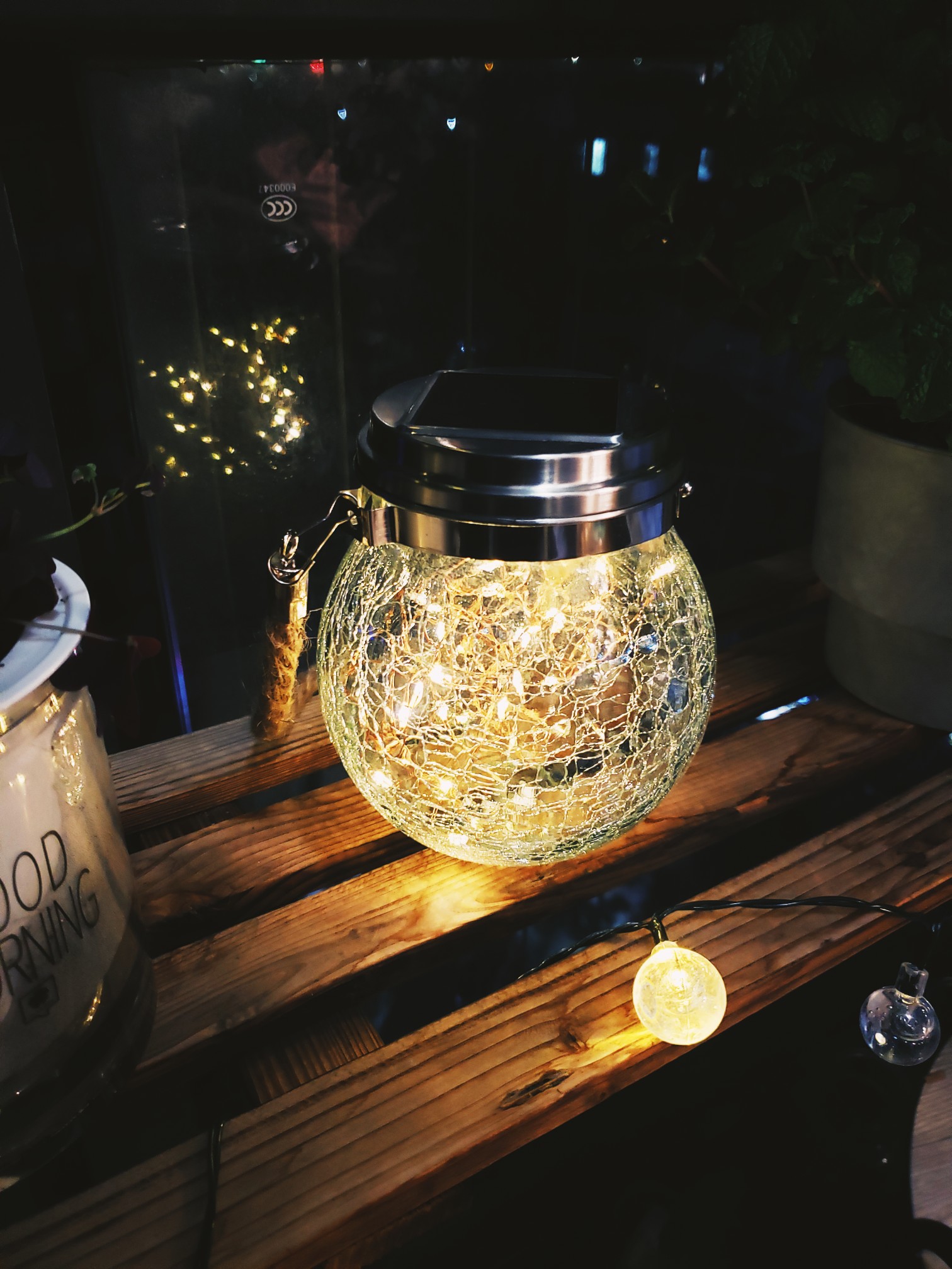 荒废了四年的10㎡北露台,改造成花园后,成了全家人最爱待的地方