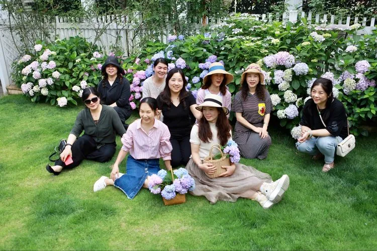 |买了别墅花园房，用5年时间，亲手设计打造400㎡别墅花园，太美了