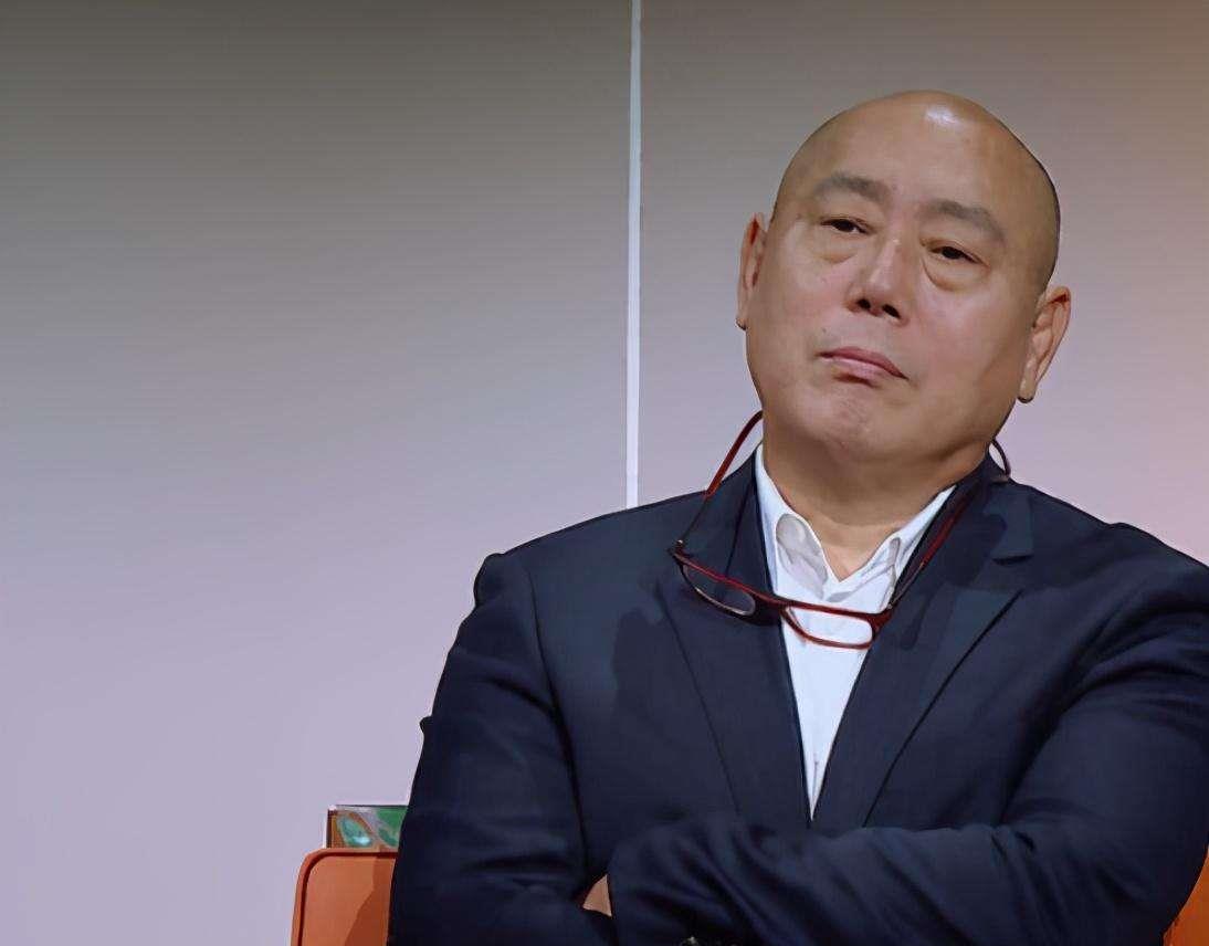 李成儒|离婚那年，李诚儒前妻携子在18平小房子落脚，怎料一住就是十几年