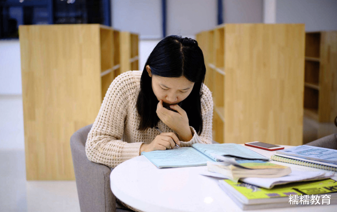 考研|普通二本生拼命“考研”，到底有没有用？考过的人说出实情