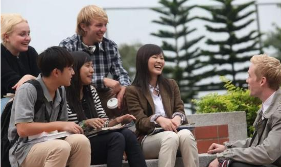中國留學生被拒簽？17萬在美留學生選擇回國，中方回應來瞭-圖2