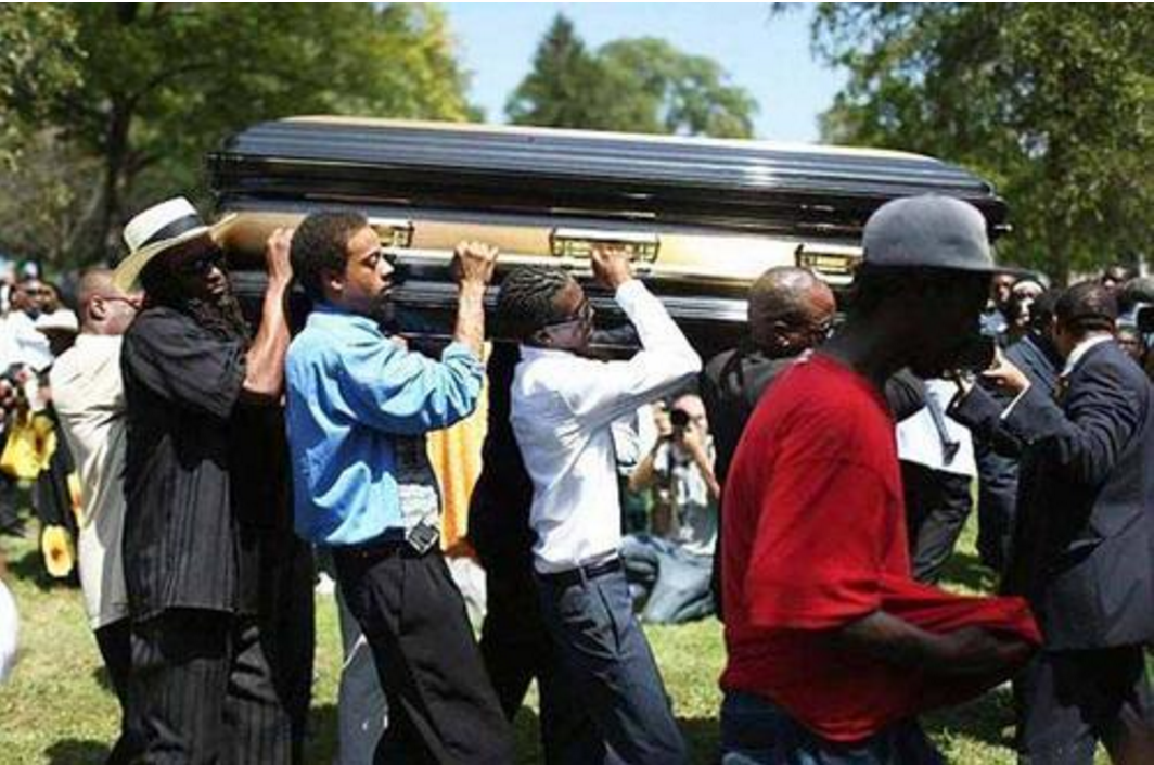 無名可取 非洲一92岁老汉，一生娶130位妻子，生下210多个子女，如今怎样？