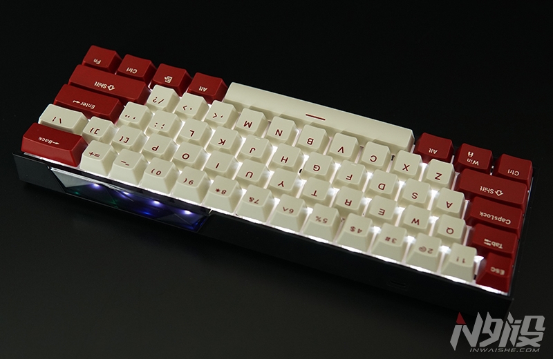 电影|致敬红白机 黑爵K610T三模无线机械键盘简评