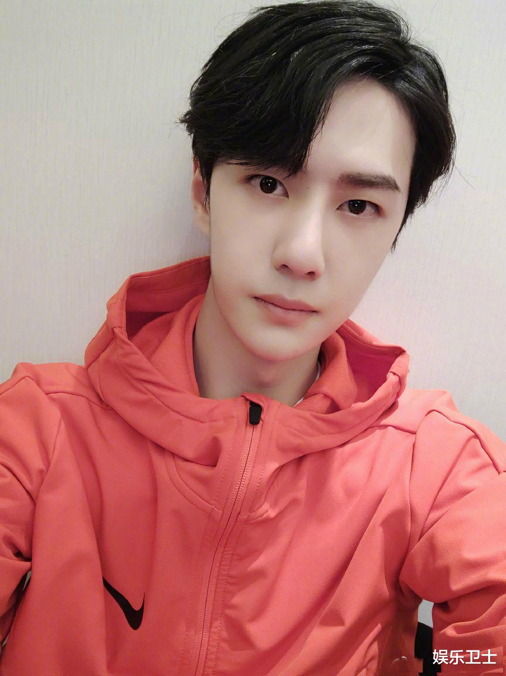 谭松韵|王一博终止与NIKE合作，却令谭松韵陷入舆论漩涡，已有明星准备捡漏