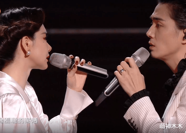 丁美兮|跨年晚会顶流也翻车！王一博胖到不见下颌线，杨幂“夹子音”被嘲