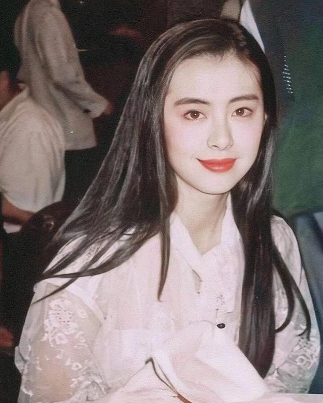 娱乐圈|「港台篇」她们在娱乐圈只是昙花一现，却让世人念念不忘了20年