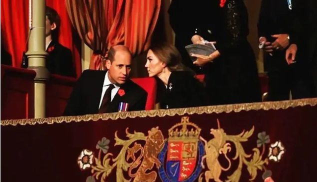 许佳琪|凯特与梅根同穿小黑裙，嫂子赢在婆婆的珍珠手链，弟媳也变小可爱