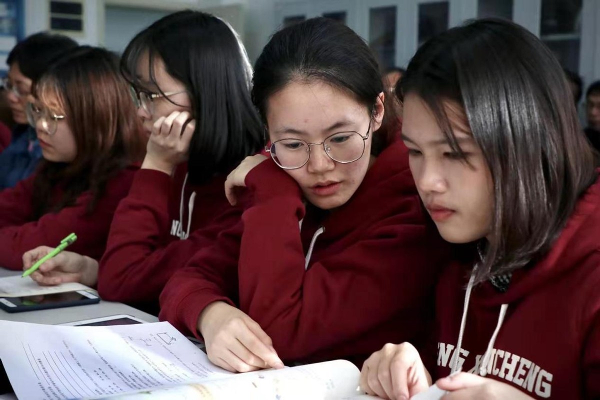 考试|高中学生“二战高考”，有些条件得了解，把握机会稳定心态最主要