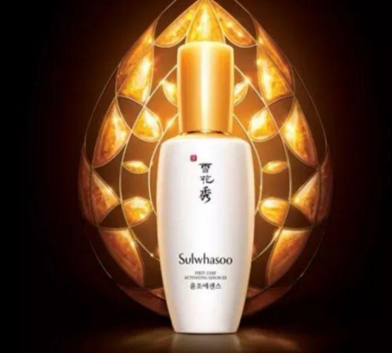 美容 祛皱产品千千万，用空瓶的只有这几款，皮肤白嫩得像剥了壳的鸡蛋