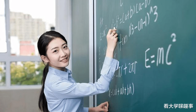 特岗教师|这个教师岗位今年招聘8万人，部分地区平均年薪15万，却很好考！