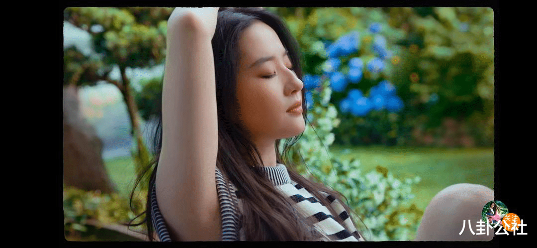 刘亦菲|刘亦菲真比美标杆,皮肤比倪妮还白好多,和李沁同框美得很突出了