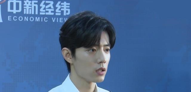 肖战|肖战陷番位争议，10万粉丝取关《王牌》官博，是不是顶流一目了然