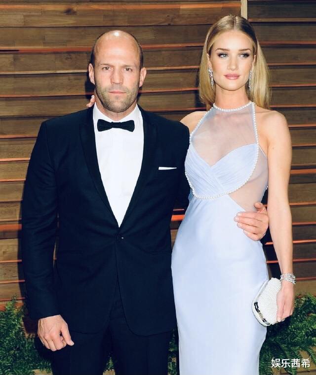 杰森·斯坦森|《变形金刚3》女主再孕！大20岁杰森·斯坦森，如何成功抱得美人归？