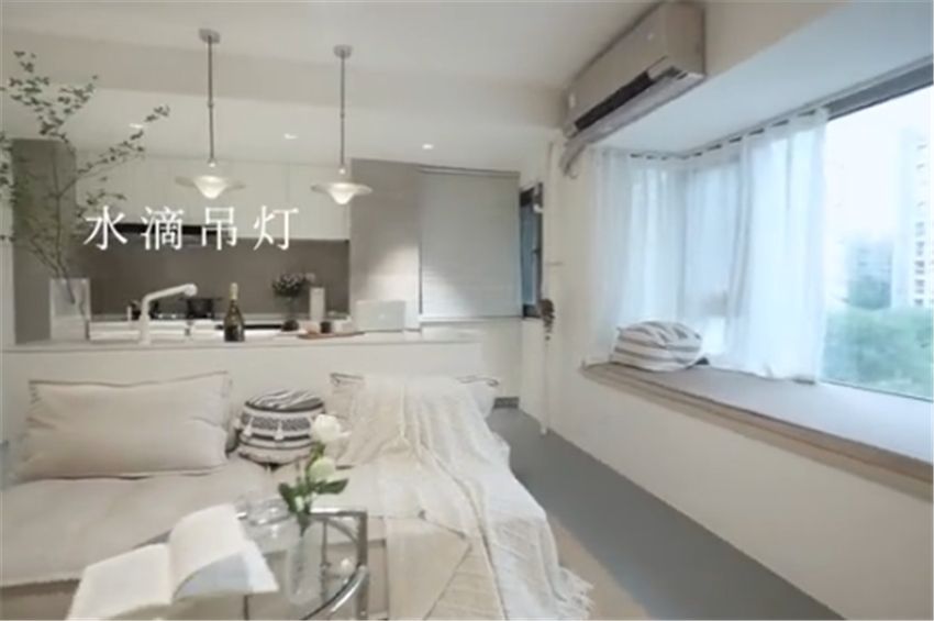 姑娘晒出极简小家：58㎡一室一厅，一人一猫居住倍感舒适