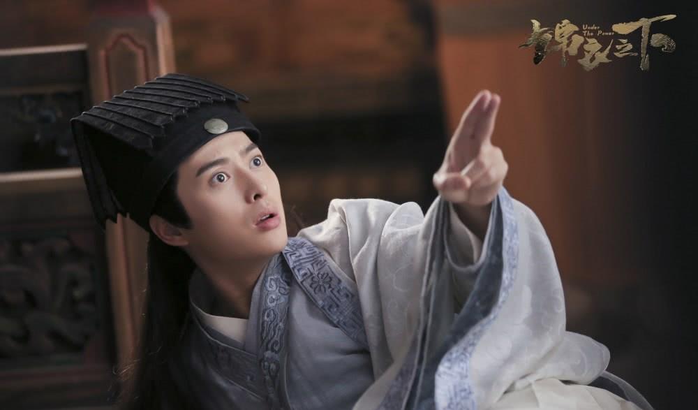 锦衣之下|锦衣之下收官一年半,任嘉伦地位不倒,最强男配不是谢圆圆