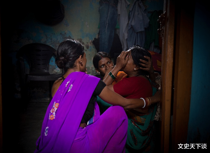 印度 揭露印度“圣女”：光鲜亮丽的背后，是一场人性的“特殊交易”