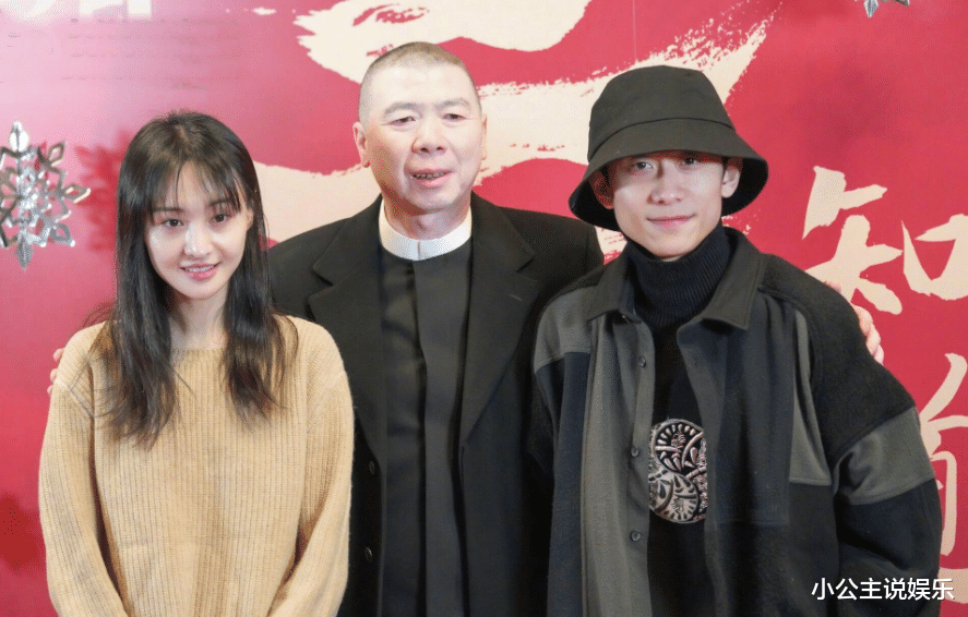 郑爽|郑爽背后最大金主曝光？资源多到令人羡慕，连冯小刚都得点头哈腰