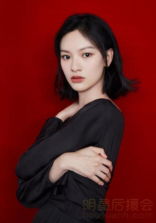 迪丽热巴|热巴和龚俊的关系？薛之谦新综艺，范丞丞的发展，热巴又瘦了