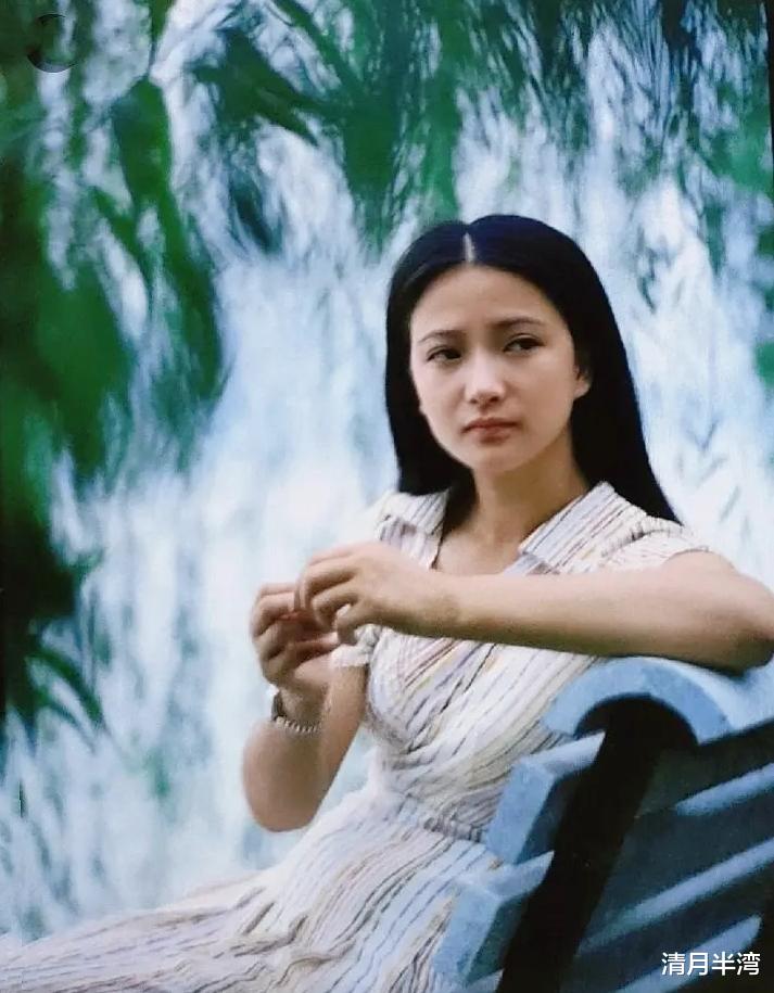 江南|好山好水出美人，9位江南古典美女，肤如凝脂，一个赛一个漂亮