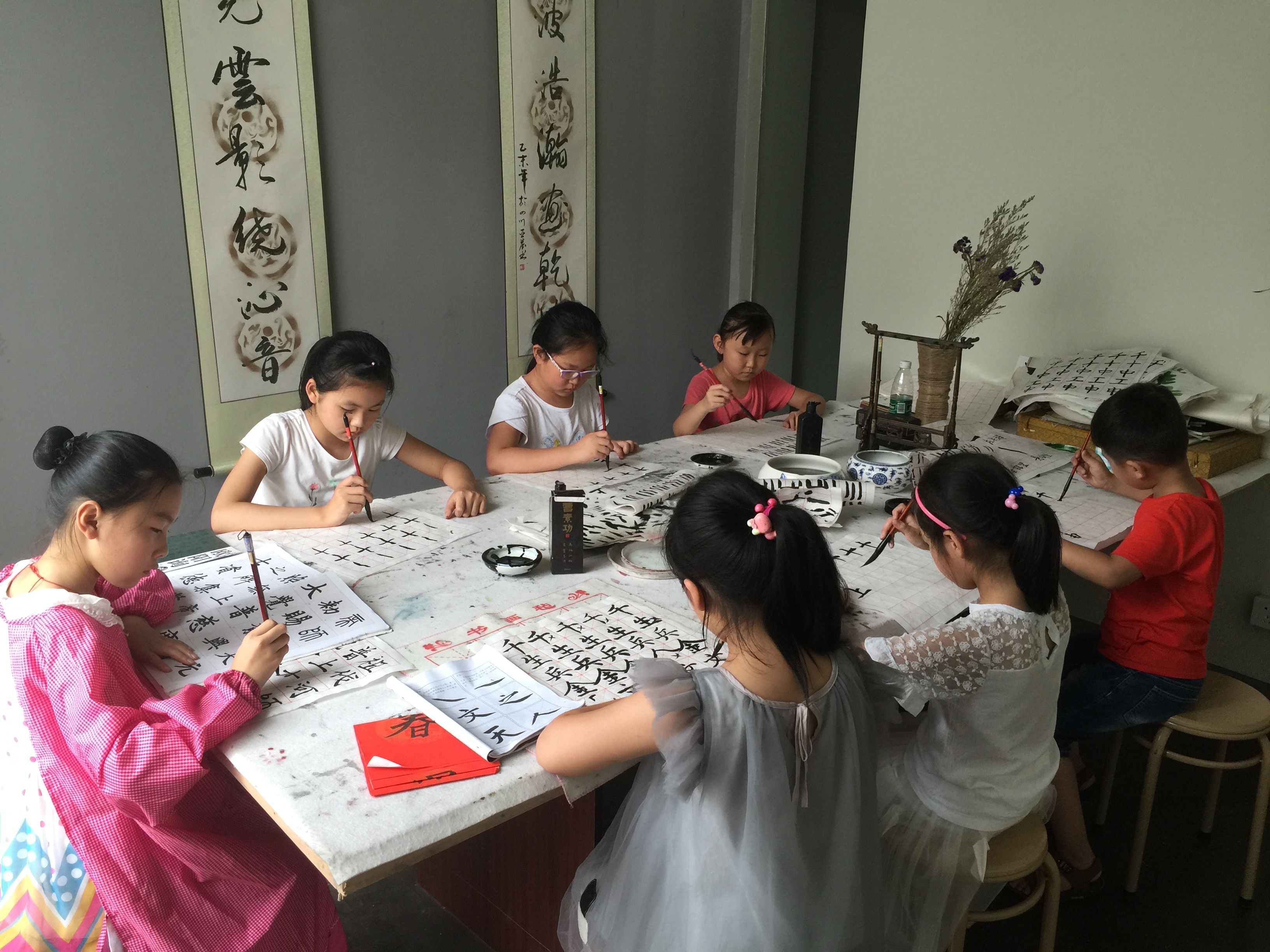 同一类去匹配|小孩子几岁开始学习书法最合适?