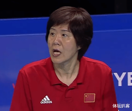 中國隊(duì)|中國女排3-0橫掃墊底隊(duì)！郎平不滿喊話隊(duì)員：腦子清楚點(diǎn)，不要急