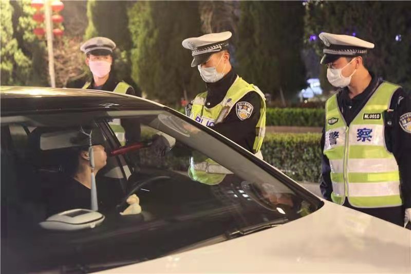 时代报告 商丘交警布下天罗地网节后持续严查酒驾等重点交通违法