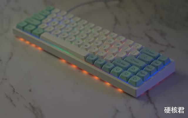 图灵奖|凯酷GZ68三模机械键盘测评:十年磨一键,这把键盘真值!