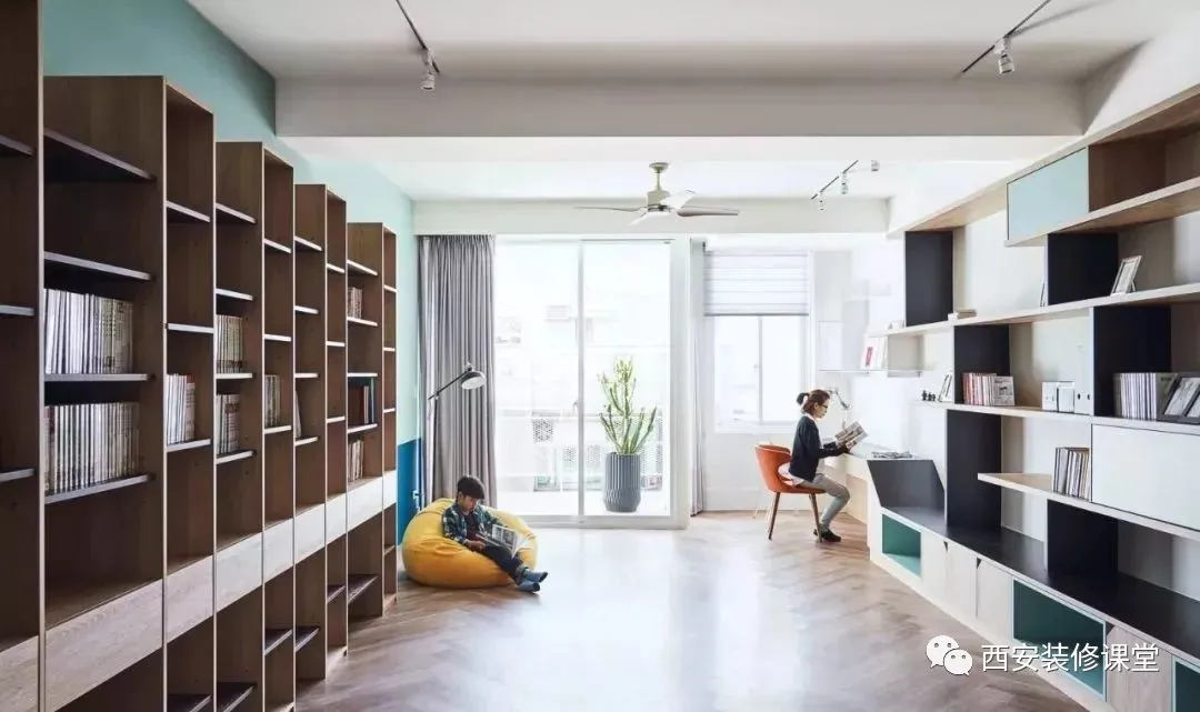 客厅扔掉沙发，替代品很多，没必要太传统