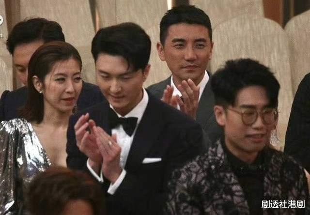 台庆|TVB著名夫妻档再曝离婚，台庆同台同框零交流，互当彼此不存在