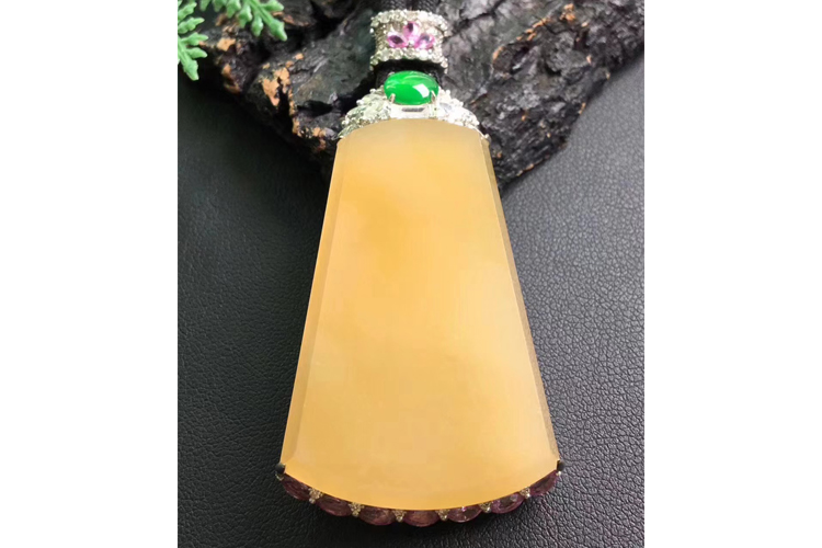 翡翠|翡翠无事牌的来由