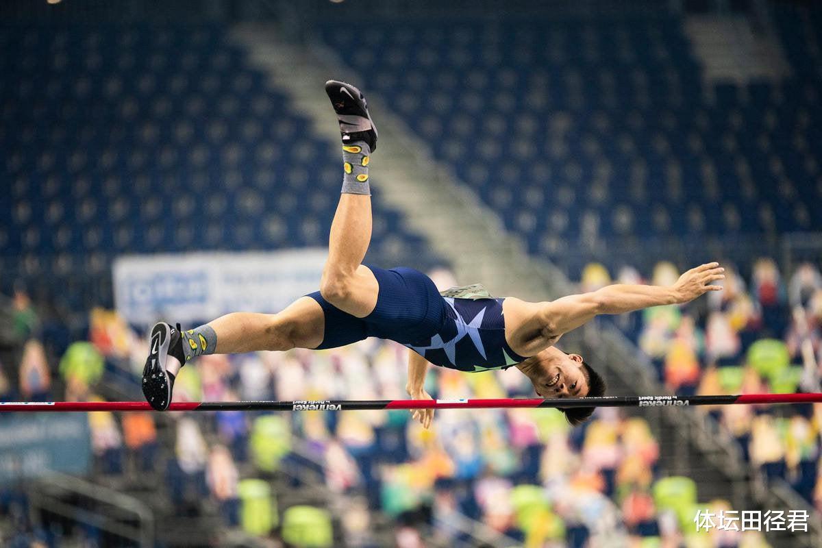 奥运会|5米86！25岁亚洲名将战胜奥运冠军 超越薛长锐中国田径迎劲敌