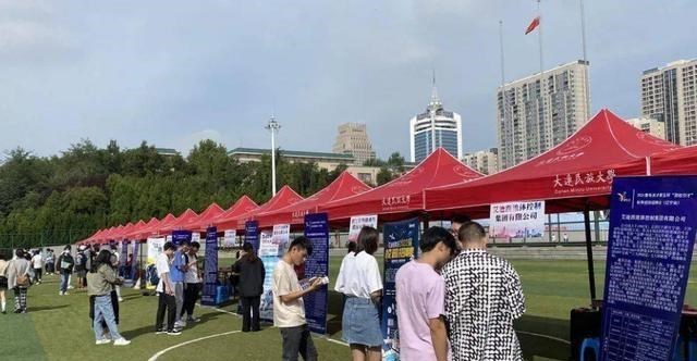 招聘|校招也有“潜规则”，每年都有学生“落入陷阱”，千万不要太单纯