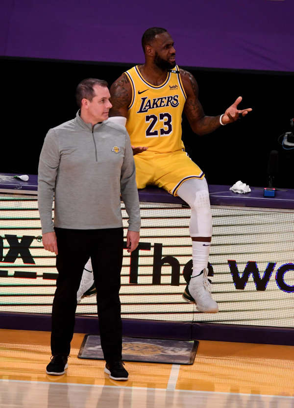 印度队|再见波波维奇，再见三冠王！詹姆斯正式退出，国家队生涯宣告退役