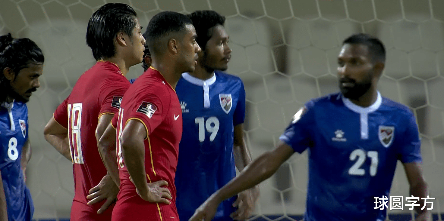 国足|13-1,7-1!国足入佳境,蒿俊闵完胜张稀哲,福将射门让武磊笑了