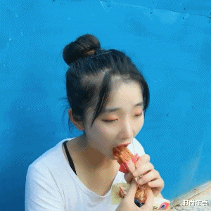 时尚炫点 ”陪嫂子去提车，不得不说这车真的太好看了！”