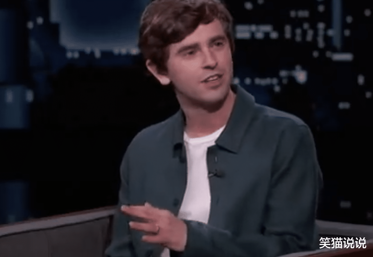 官宣|英国男星海默官宣结婚，曾饰演《查理和巧克力工厂》，未公开新娘身份！