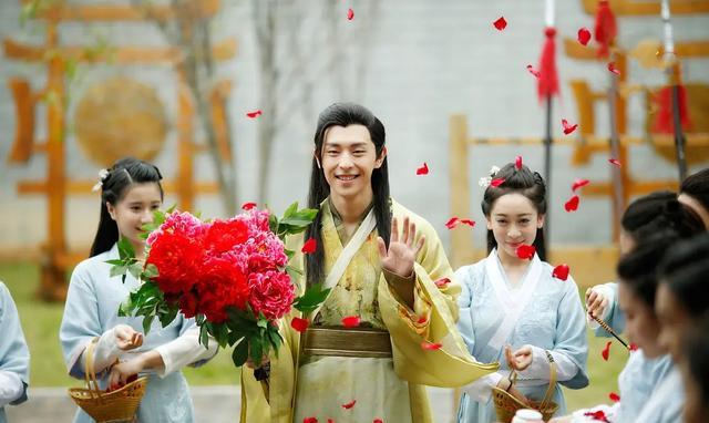 邓伦|《楚乔传2》强势来袭，邓伦惊喜回归，看到女主：果断追剧