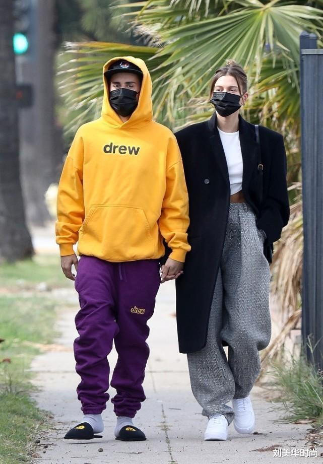 刘美华时尚|贾斯汀和海莉也太般配了,一黑一灰有cp感,看着真恩爱
