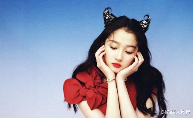 杨幂|刘德华帅气回归春晚！穿燕尾服还能大幅度唱跳，一身红帅气如初