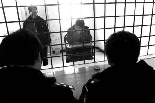 上海市 上海一出现实版“农夫与蛇”的悲剧