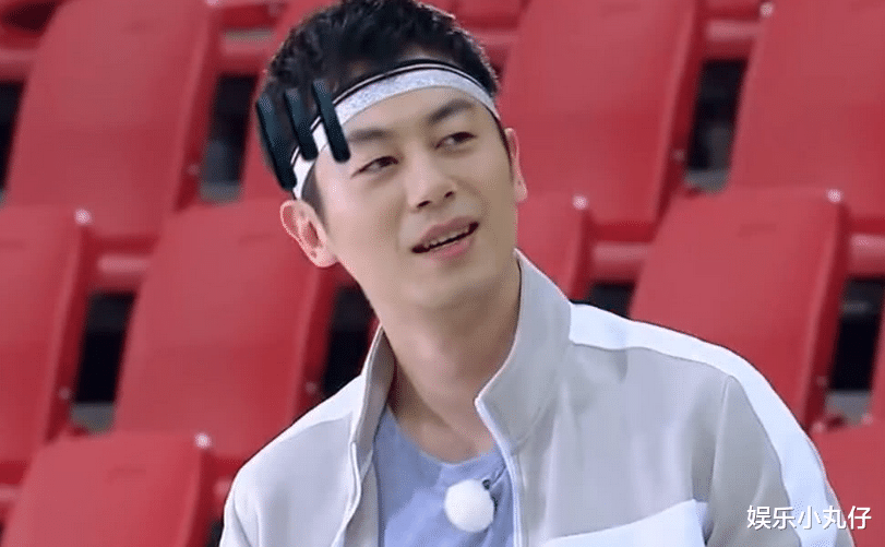 张译|吴京问张译片酬多少？张译沉默片刻伸出一根手指，吴京大吃一惊